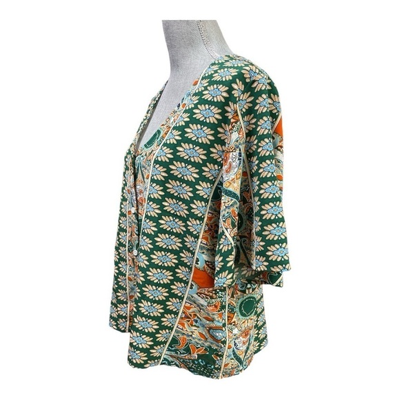 CUPSHE Women's Floral V Neck Button Front Bell Sleeve Blouse Top XL - Picture 4 of 13